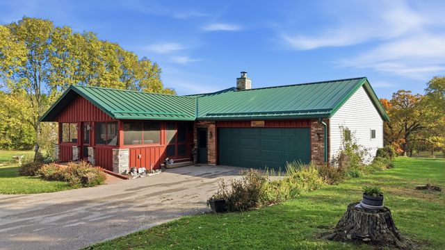 1764 Wolverine Road, Dixon, IL 61021