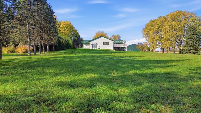 1764 Wolverine Road, Dixon, IL 61021