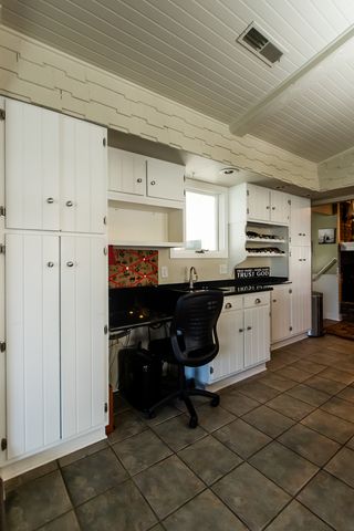 1764 Wolverine Road, Dixon, IL 61021