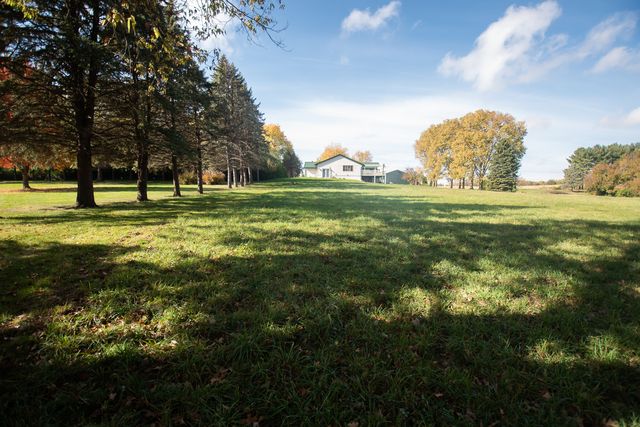 1764 Wolverine Road, Dixon, IL 61021