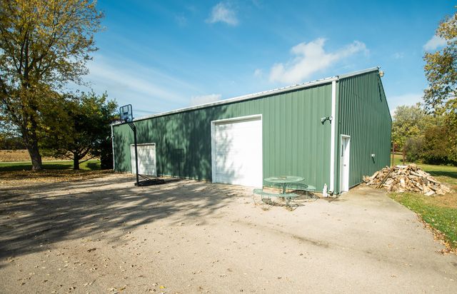 1764 Wolverine Road, Dixon, IL 61021