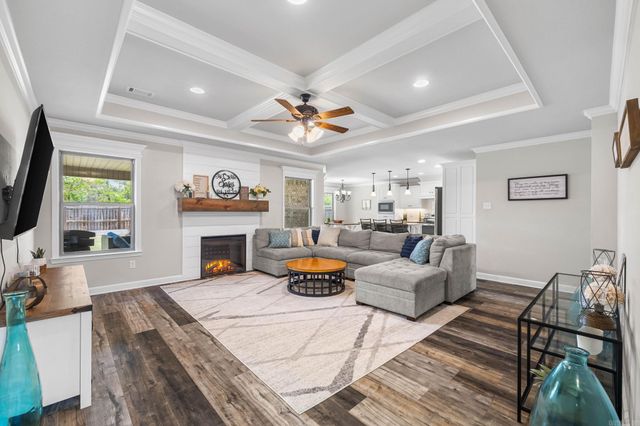 37 Fletcher, Austin, AR 72007