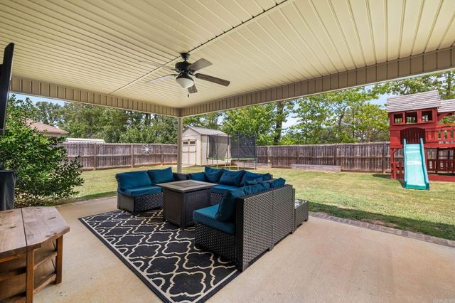 37 Fletcher, Austin, AR 72007