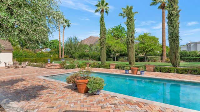 6248 E Montecito Avenue, Scottsdale, AZ 85251