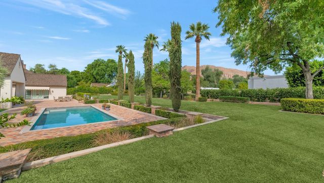 6248 E Montecito Avenue, Scottsdale, AZ 85251