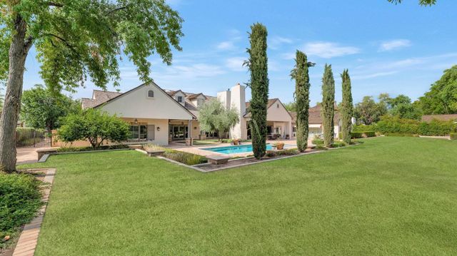 6248 E Montecito Avenue, Scottsdale, AZ 85251