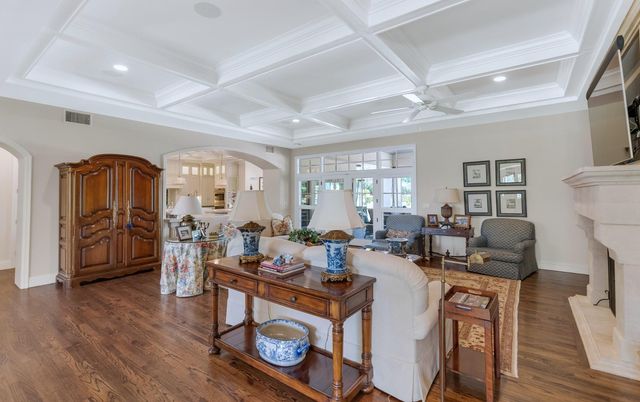 6248 E Montecito Avenue, Scottsdale, AZ 85251