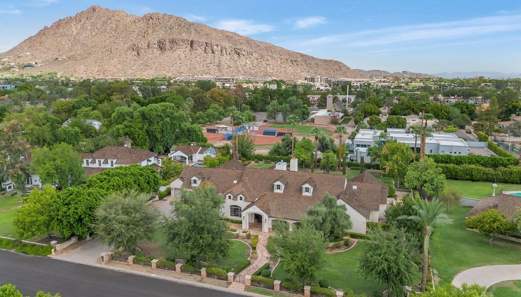 6248 E Montecito Avenue, Scottsdale, AZ 85251