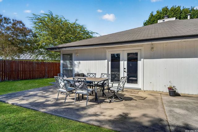 6138 LYNGROVE ST, San Antonio, TX 78249