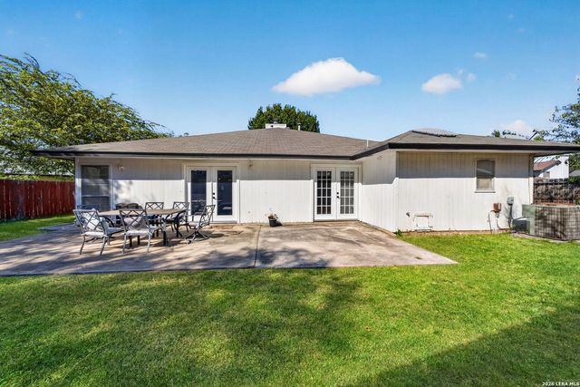 6138 LYNGROVE ST, San Antonio, TX 78249