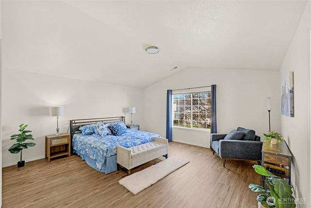 8433 Sweetbrier Loop SE, Olympia, WA 98513