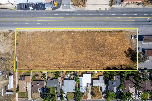 18045 Foothill, Fontana, CA 92335