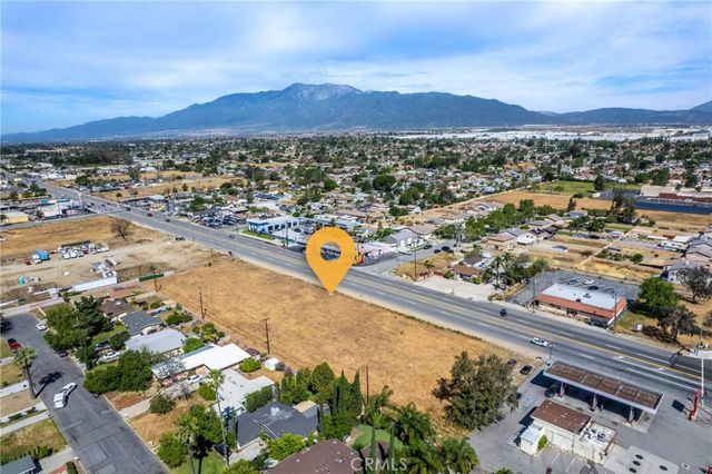 18045 Foothill, Fontana, CA 92335