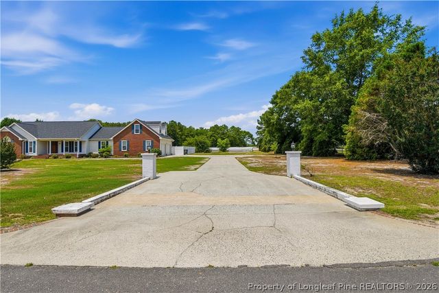 44 Oak Hill Drive, Dunn, NC 28334