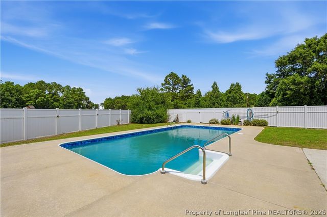 44 Oak Hill Drive, Dunn, NC 28334