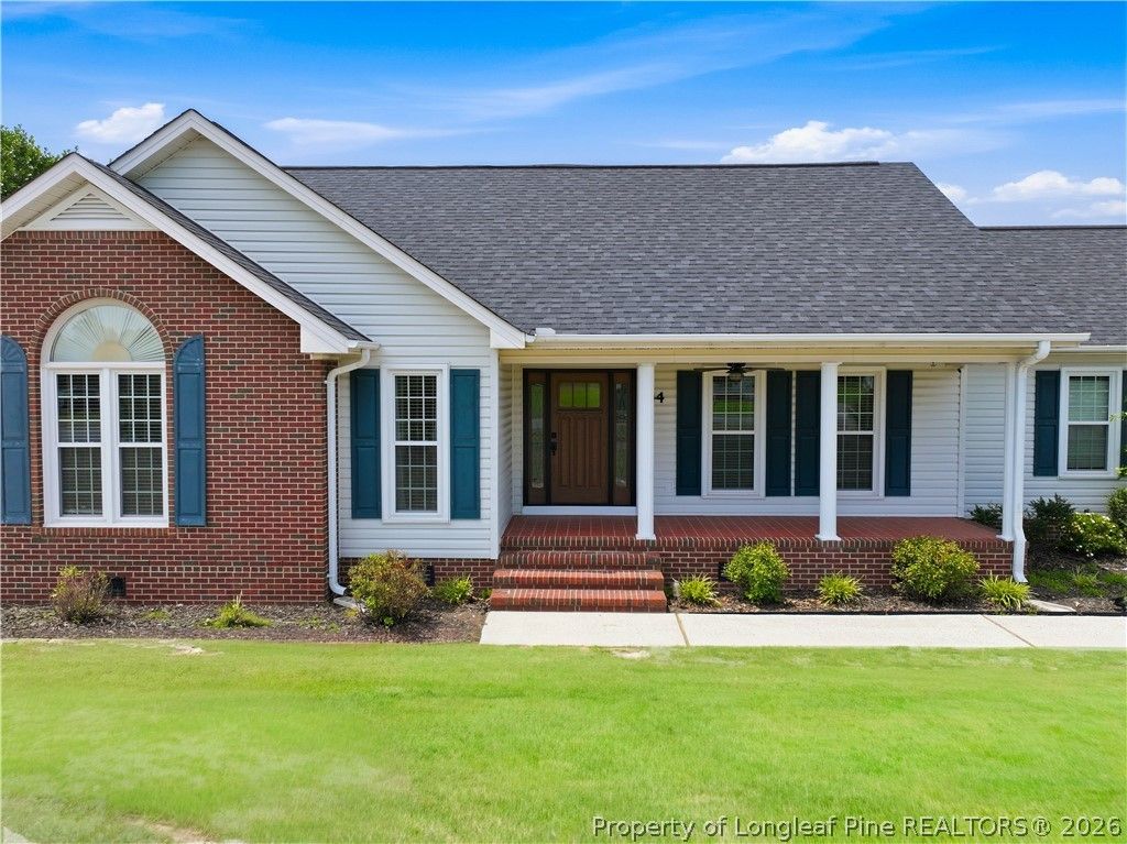 44 Oak Hill Drive, Dunn, NC 28334