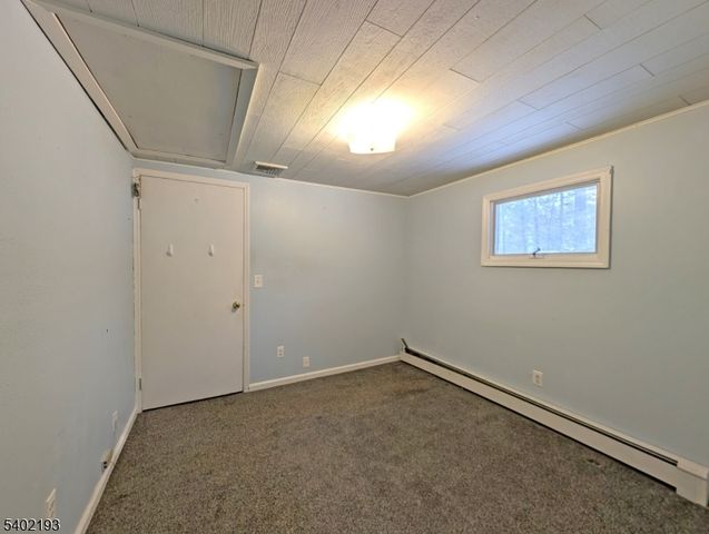 28 Deer Trail Lake Rd, Hardyston Twp., NJ 07460