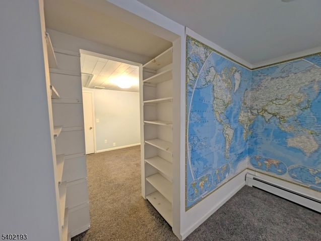 28 Deer Trail Lake Rd, Hardyston Twp., NJ 07460