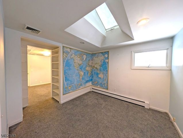 28 Deer Trail Lake Rd, Hardyston Twp., NJ 07460