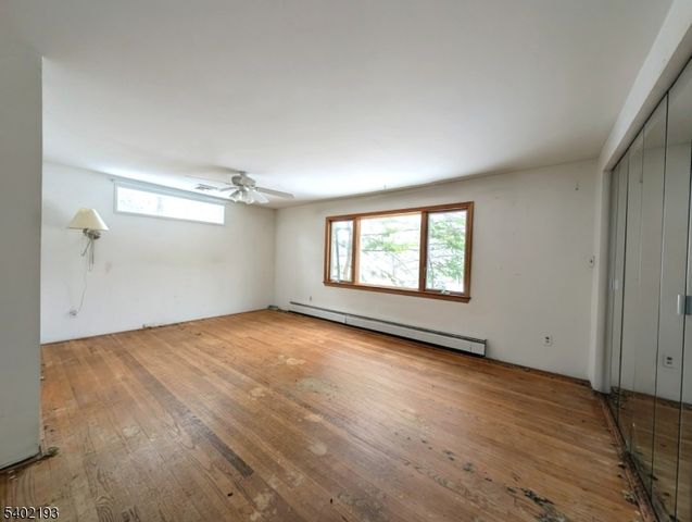 28 Deer Trail Lake Rd, Hardyston Twp., NJ 07460