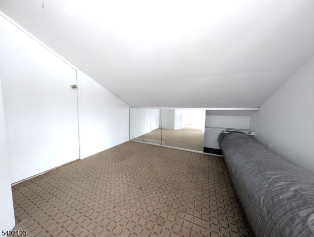 28 Deer Trail Lake Rd, Hardyston Twp., NJ 07460