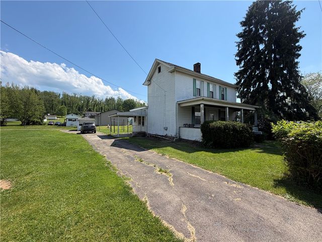 1705 W Crawford Ave, Dunbar Twp, PA 15425
