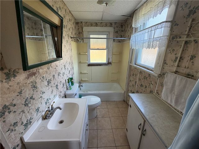 1705 W Crawford Ave, Dunbar Twp, PA 15425