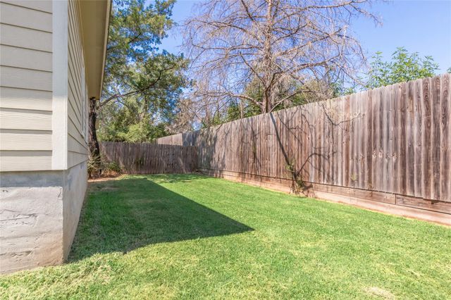 904 New York ST, Bryan, TX 77803