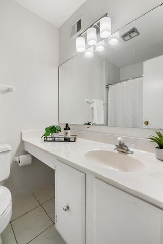 5716 GLAMIS DR, Alexandria, VA 22315