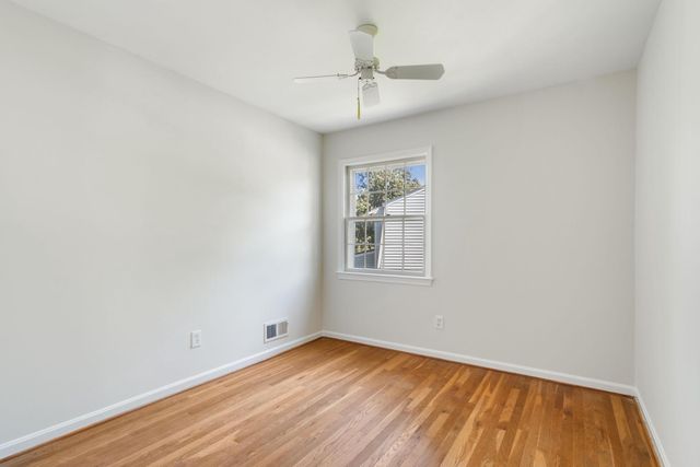5716 GLAMIS DR, Alexandria, VA 22315