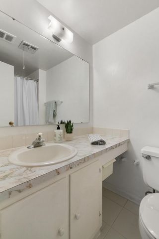 5716 GLAMIS DR, Alexandria, VA 22315