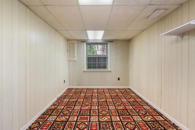 5716 GLAMIS DR, Alexandria, VA 22315