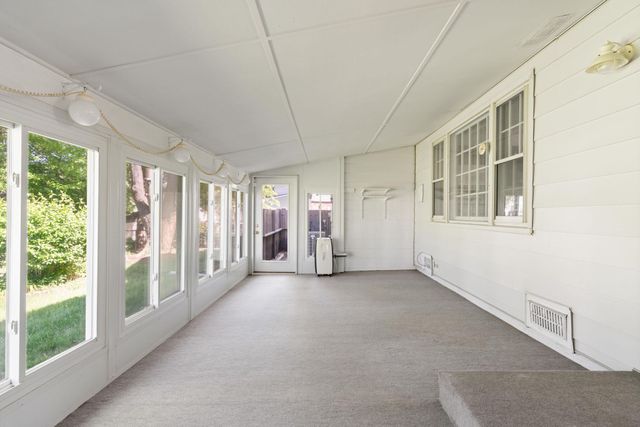 5716 GLAMIS DR, Alexandria, VA 22315