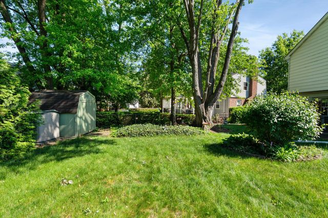 5716 GLAMIS DR, Alexandria, VA 22315