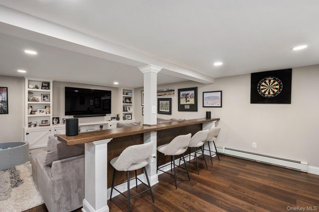 17 Furwood Drive, East Northport, NY 11731