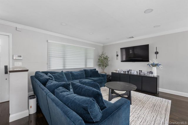 17 Furwood Drive, East Northport, NY 11731