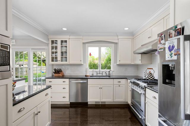 17 Furwood Drive, East Northport, NY 11731