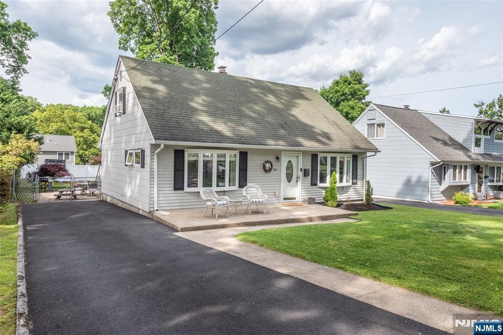 114 Sunrise Terrace, Cedar Grove, NJ 07009