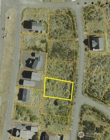 1407 Ocean Crest Avenue SW, Ocean Shores, WA 98569