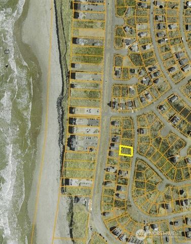 1407 Ocean Crest Avenue SW, Ocean Shores, WA 98569