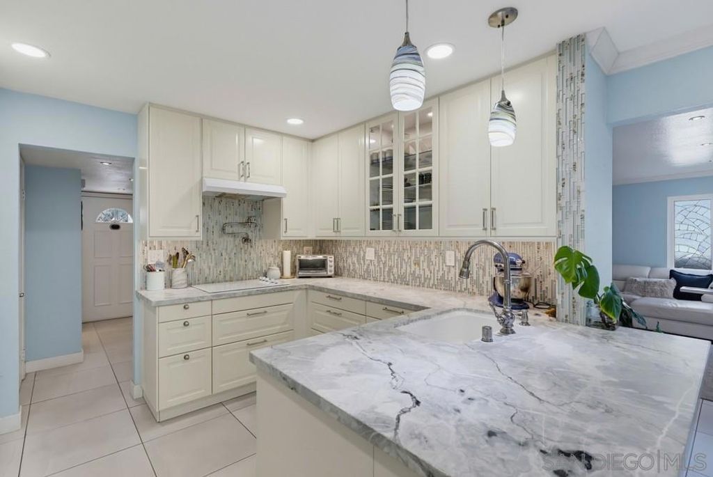 2369 Caminito Seguro, San Diego, CA 92107 — photo 3