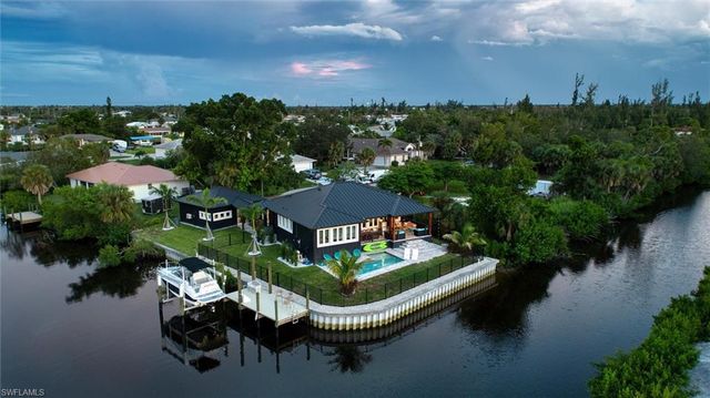 3001 Banyan WAY, Punta Gorda, FL 33950