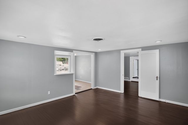 2811 Springdale Road, Fort Worth, TX 76111