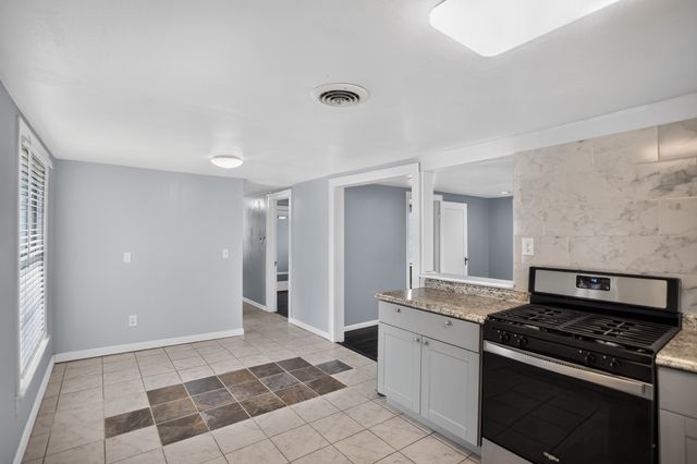 2811 Springdale Road, Fort Worth, TX 76111