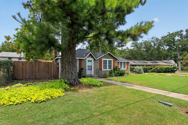 2811 Springdale Road, Fort Worth, TX 76111