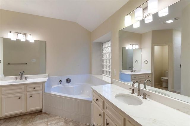 4709 Shoal Creek Drive, College Station, TX 77845