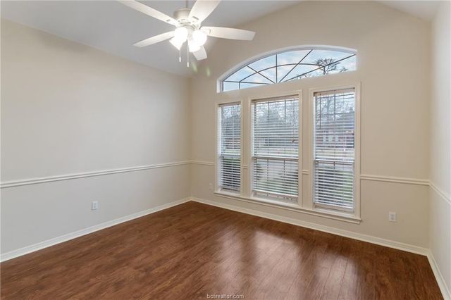 4709 Shoal Creek Drive, College Station, TX 77845