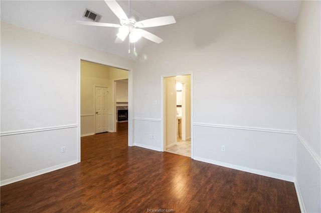 4709 Shoal Creek Drive, College Station, TX 77845