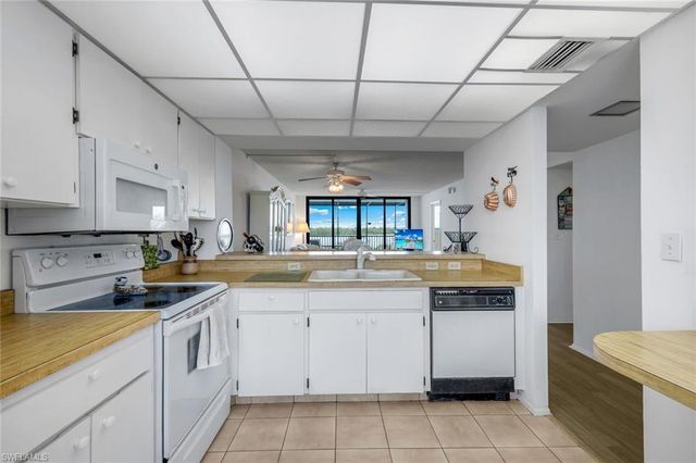 4253 Bay Beach LN F1, Fort Myers Beach, FL 33931