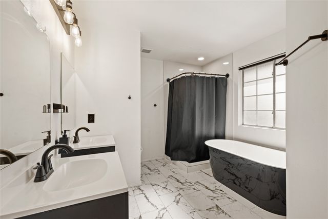 3904 Berrybush Lane, Fort Worth, TX 76137